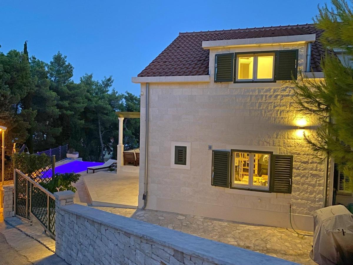 Holiday Home Nevista Sumartin Buitenkant foto