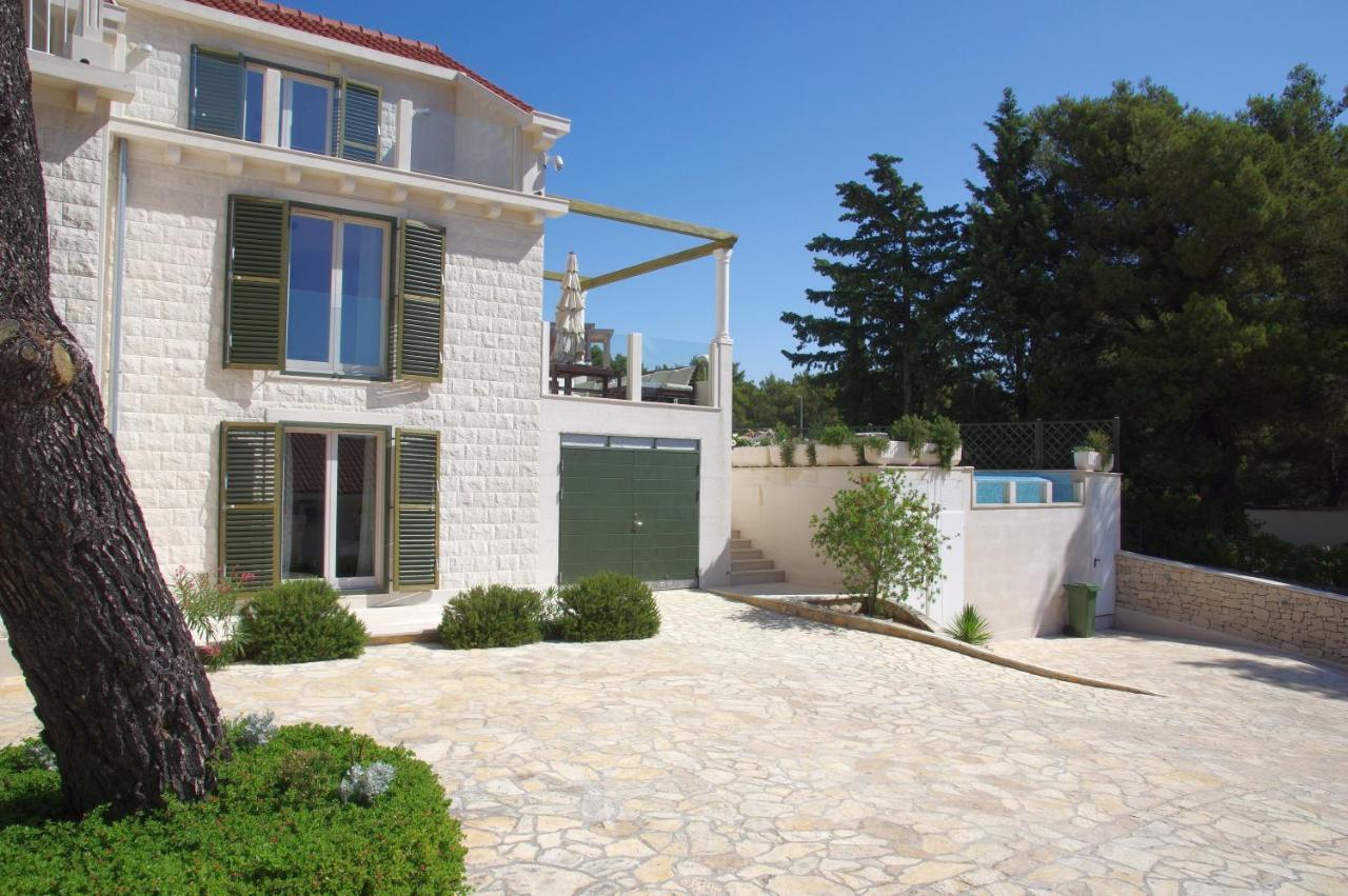 Holiday Home Nevista Sumartin Buitenkant foto